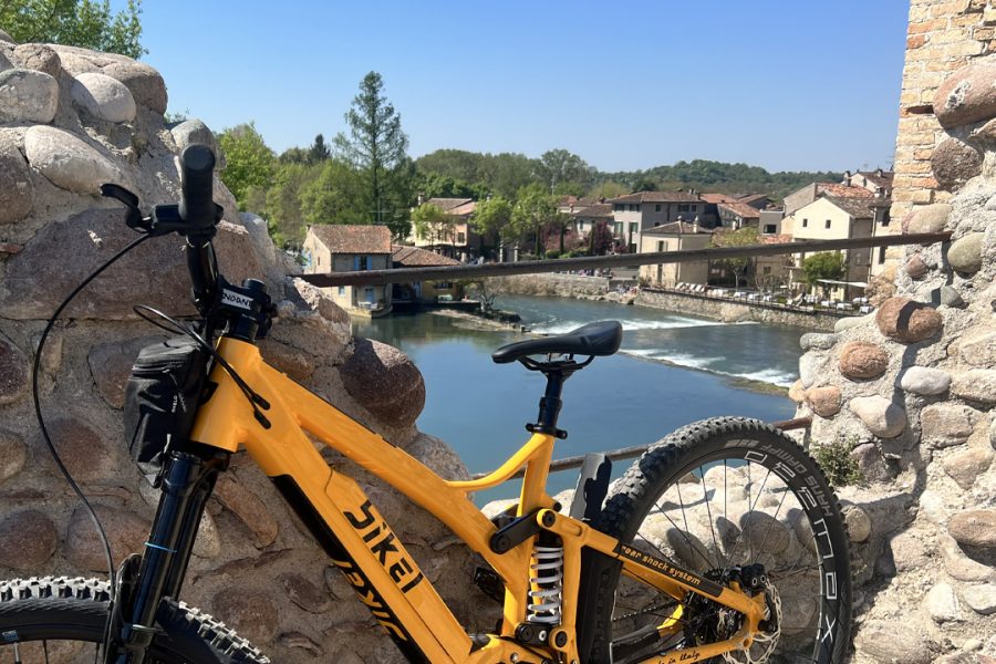 servizio di guida cicloturistica Brescia e lago di Garda